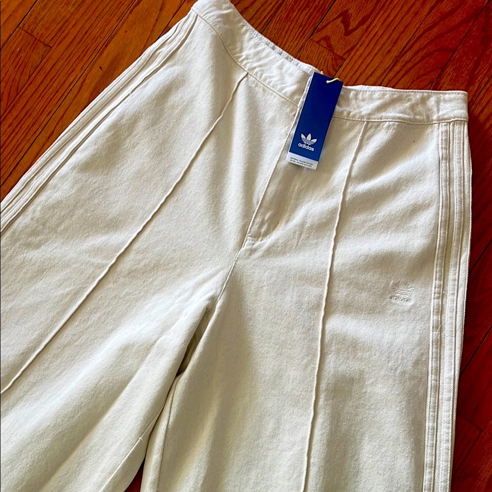 Adidas women’s wide leg high waisted Cream jeans